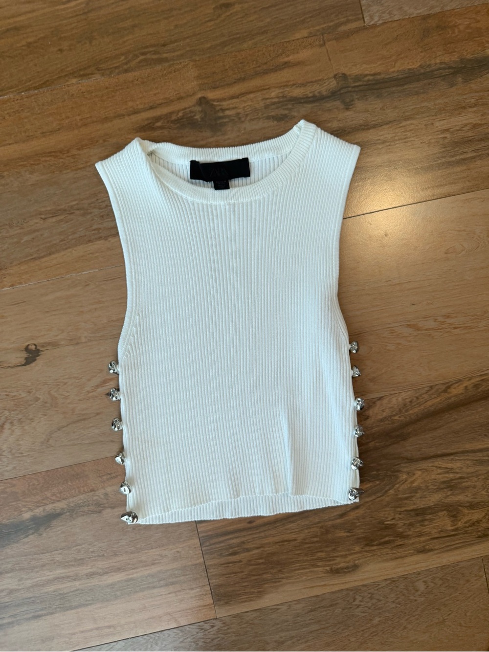Zara White Ribbed Cropped Tank with Side Button Trim
